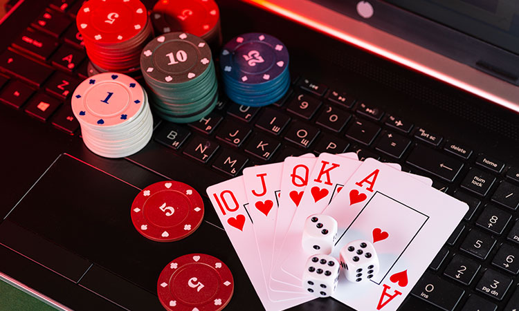 Online Casinos: The thrills and risks